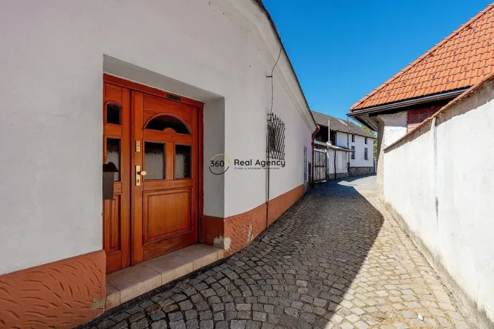 Prodej rodinného domu, Kamenice nad Lipou, Masarykova, 390 m2