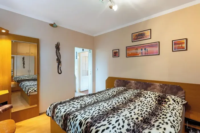 Dražba bytu 4+1, Zeleneč, Mstětická, 96 m2