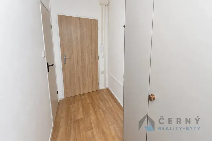 Pronájem bytu 2+kk, Liberec, Rychtářská, 36 m2