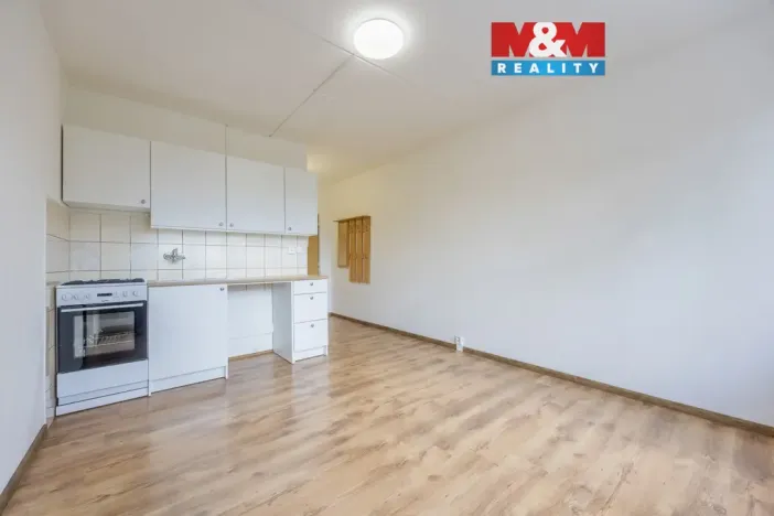 Prodej bytu 1+1, Klášterec nad Ohří - Miřetice u Klášterce nad Ohří, Dukelská, 39 m2