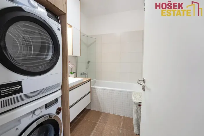 Prodej bytu 3+kk, Holubice, 67 m2