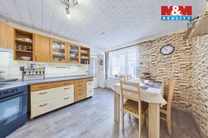 Prodej rodinného domu, Teplice nad Metují - Bohdašín, 236 m2