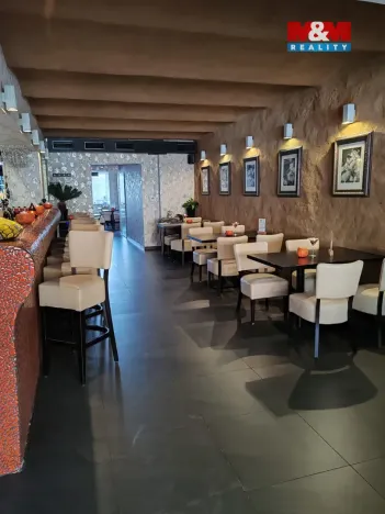 Pronájem restaurace, Brušperk, náměstí J. A. Komenského, 210 m2