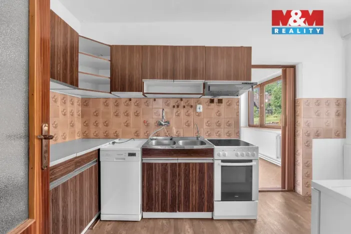 Prodej rodinného domu, Rovensko pod Troskami, Riegrova, 150 m2