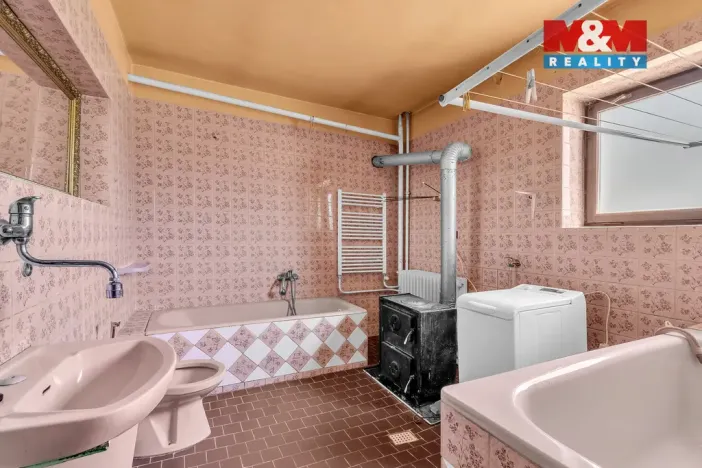 Prodej rodinného domu, Rovensko pod Troskami, Riegrova, 150 m2