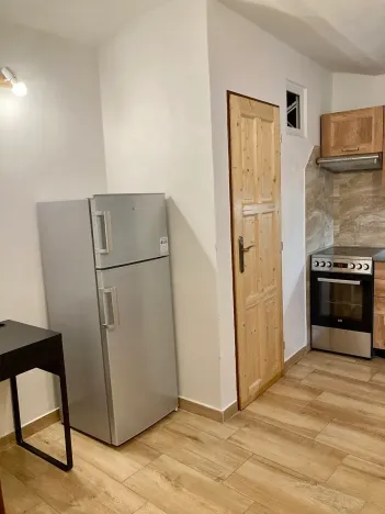 Pronájem bytu 1+1, Praha - Košíře, Vrchlického, 30 m2