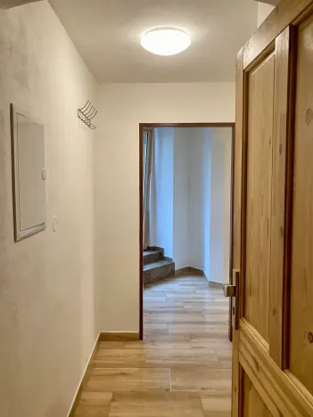 Pronájem bytu 1+1, Praha - Košíře, Vrchlického, 30 m2