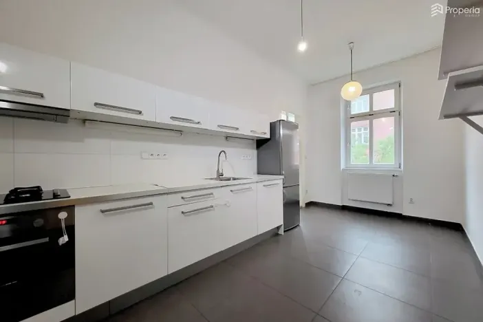 Prodej bytu 4+1, Brno, Čápkova, 135 m2