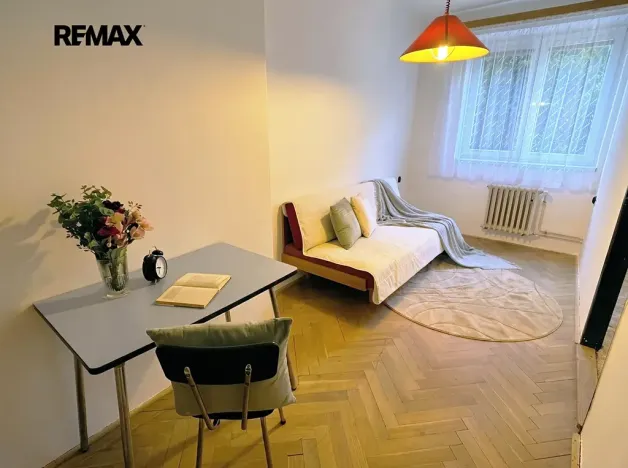 Prodej bytu 3+1, Praha - Vinohrady, Pod Rapidem, 60 m2