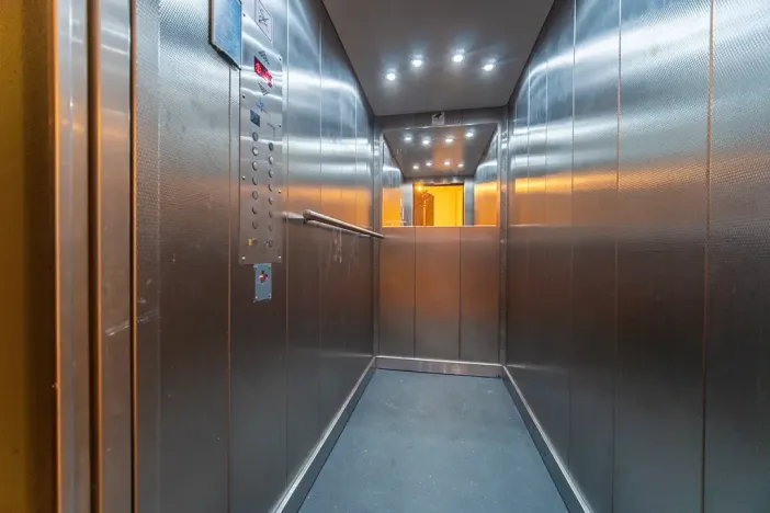 Pronájem bytu 2+kk, Praha - Petrovice, Jakobiho, 43 m2