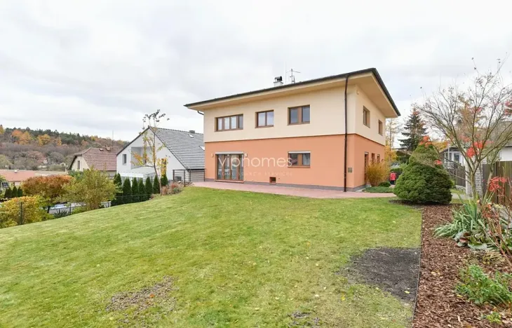 Pronájem vily, Praha - Nebušice, 360 m2