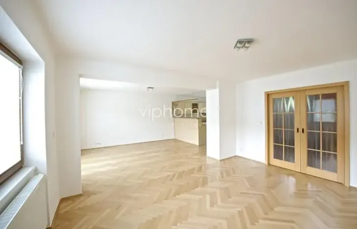 Pronájem rodinného domu, Praha - Nebušice, 253 m2