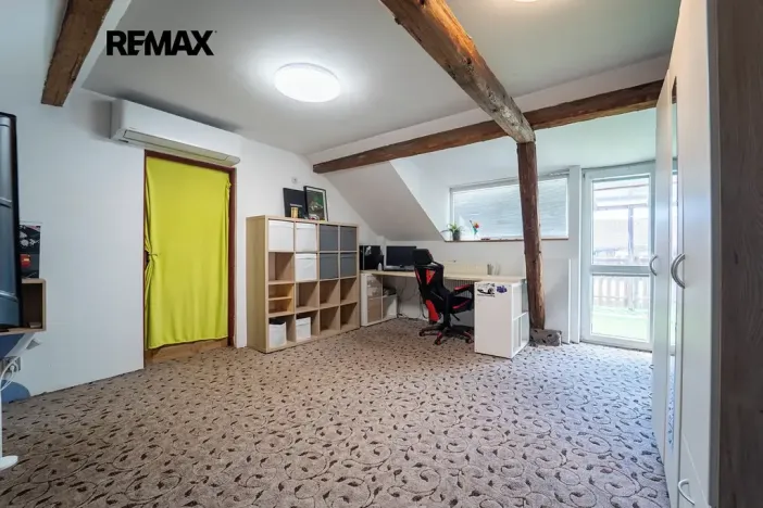 Prodej rodinného domu, Pečky, Pečecká, 140 m2