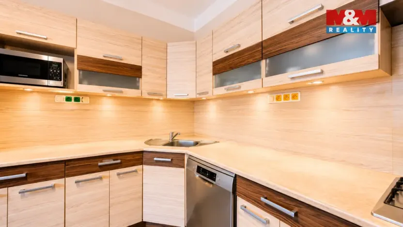 Prodej rodinného domu, Plaňany, Komenského, 92 m2