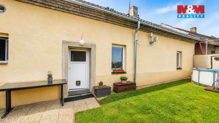 Prodej rodinného domu, Plaňany, Komenského, 92 m2