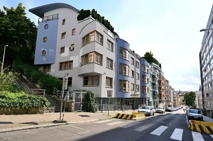 Pronájem bytu 3+kk, Praha - Žižkov, Jeseniova, 99 m2