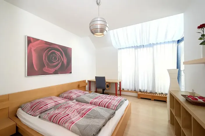 Pronájem bytu 3+kk, Praha - Žižkov, Jeseniova, 99 m2