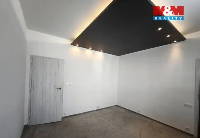 Pronájem bytu 2+1, Kladno, Na stráni, 57 m2