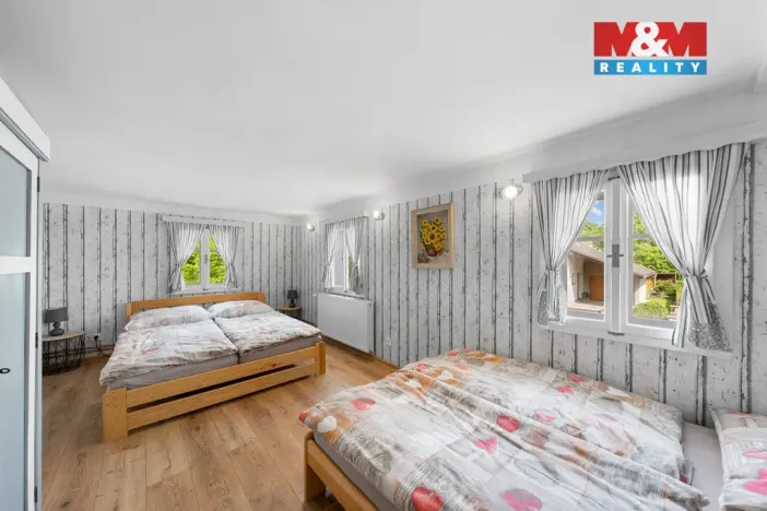 Prodej chalupy, Arnoltice, 168 m2