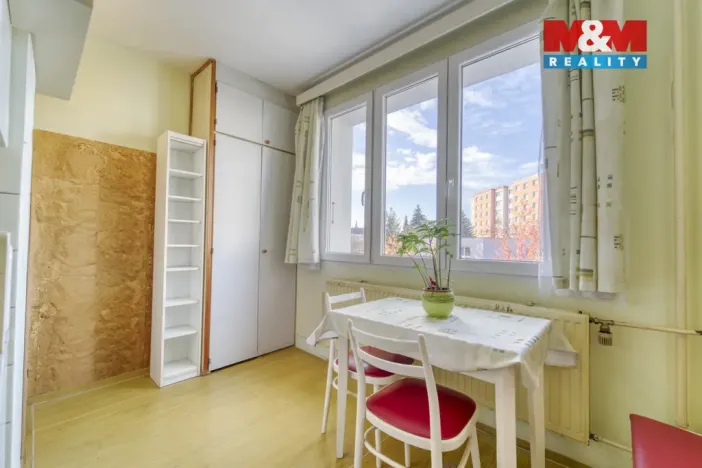 Prodej bytu 2+1, Klatovy - Klatovy III, Plzeňská, 65 m2