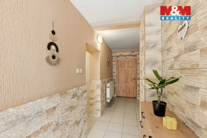 Prodej rodinného domu, Krajková - Dolina, 145 m2
