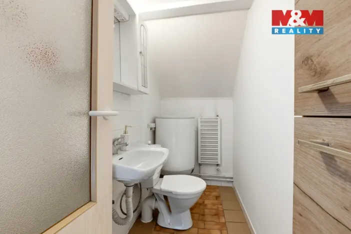 Prodej rodinného domu, Krajková - Dolina, 145 m2