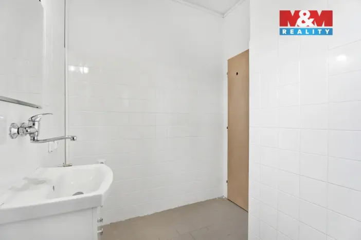 Prodej bytu 2+kk, Libochovice, Revoluční, 52 m2