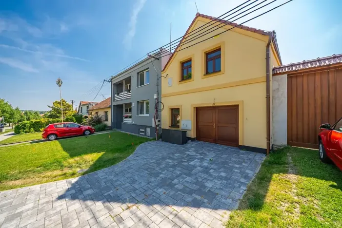Prodej bytu 3+1, Valtice, Sobotní, 75 m2