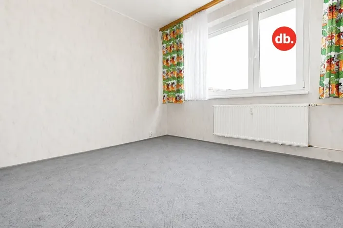 Prodej bytu 4+1, Ostrov, Lidická, 84 m2