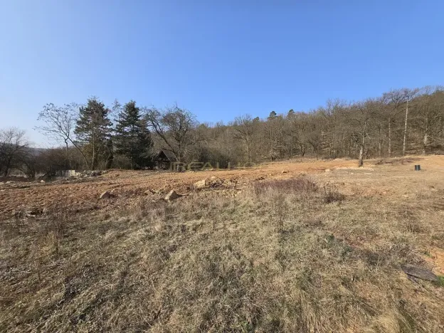 Prodej pozemku, Lomnička, 818 m2
