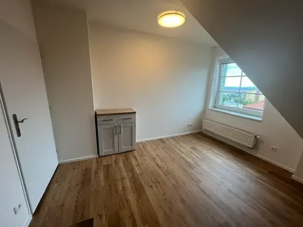 Pronájem bytu 4+kk, Praha - Kobylisy, Klíčanská, 93 m2