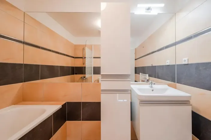 Prodej bytu 3+kk, Praha - Vysočany, Skloněná, 74 m2
