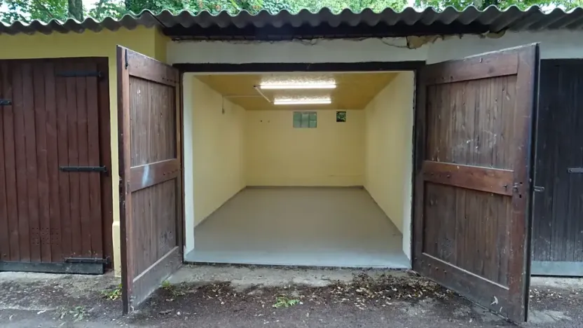 Pronájem garáže, Praha - Dejvice, Na pískách, 17 m2
