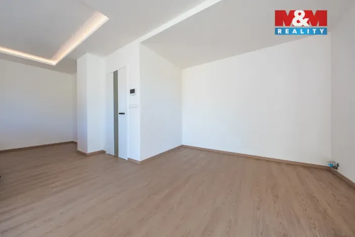 Prodej rodinného domu, Velké Popovice, 201 m2