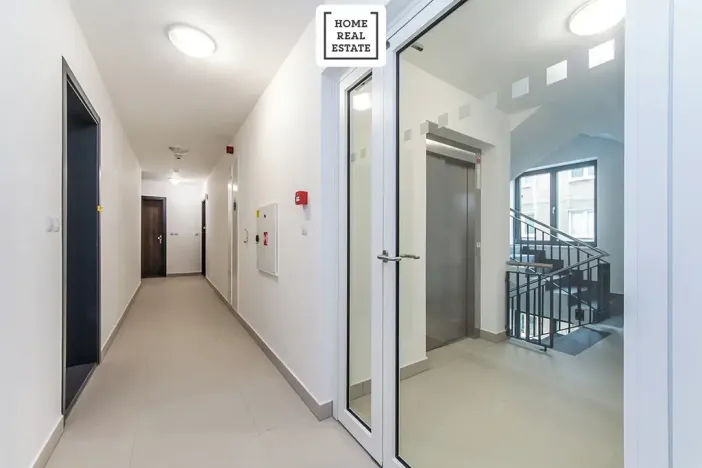 Prodej bytu 1+kk, Praha - Smíchov, Pod Barvířkou, 36 m2