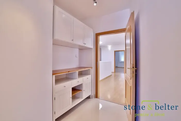 Pronájem bytu 5+kk, Praha - Stodůlky, Petržílkova, 147 m2