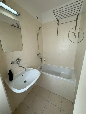 Pronájem bytu 2+kk, České Budějovice, Křižíkova, 40 m2