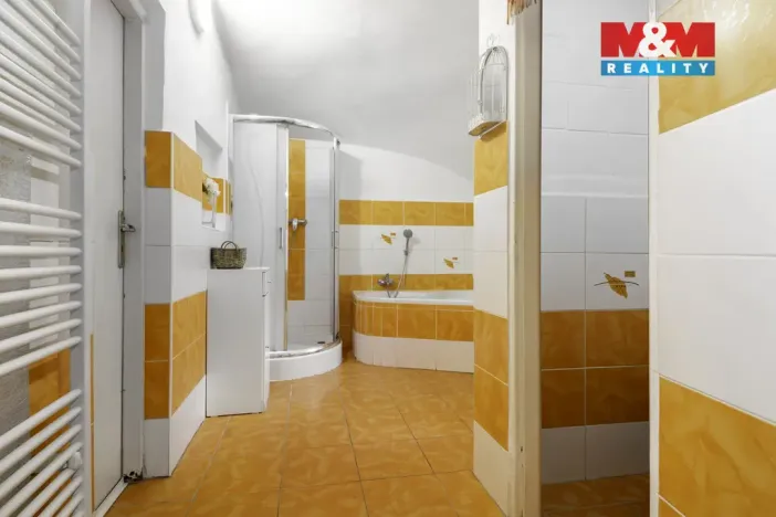 Prodej rodinného domu, Uhersko, 120 m2