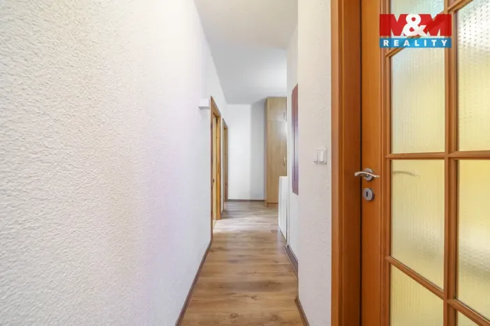 Prodej bytu 3+1, Sokolov, Slavíčkova, 66 m2