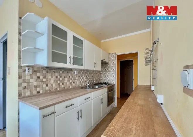 Prodej bytu 3+1, Meziboří, Nad parkem, 78 m2