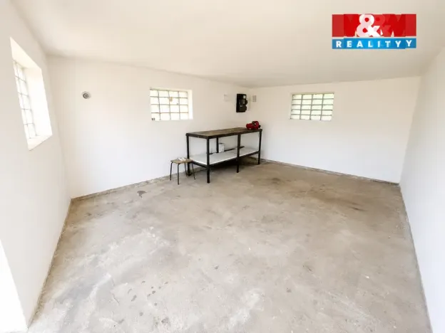 Prodej garáže, Líně, 25 m2
