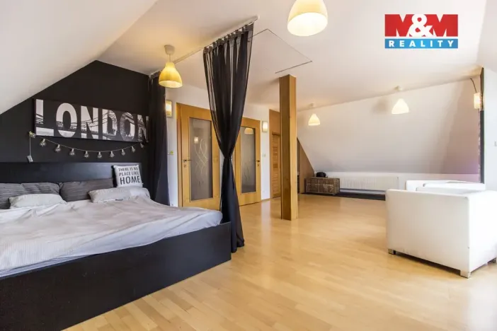 Prodej rodinného domu, Třebestovice, V zákruží, 280 m2