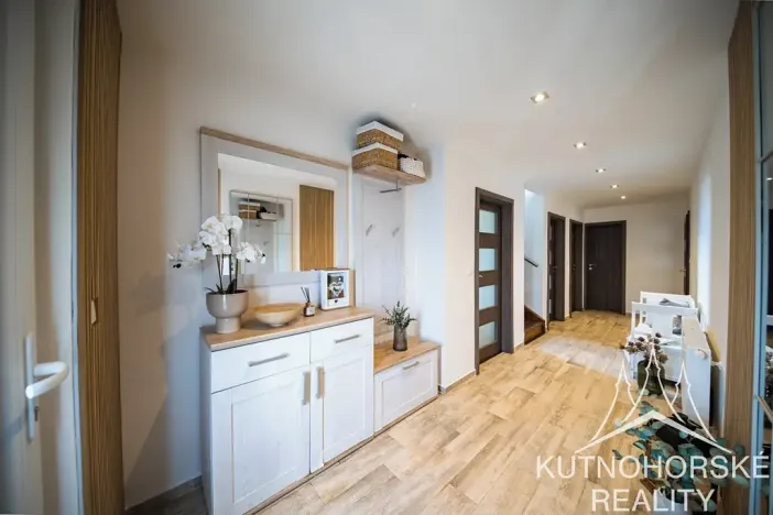 Prodej rodinného domu, Církvice, 154 m2