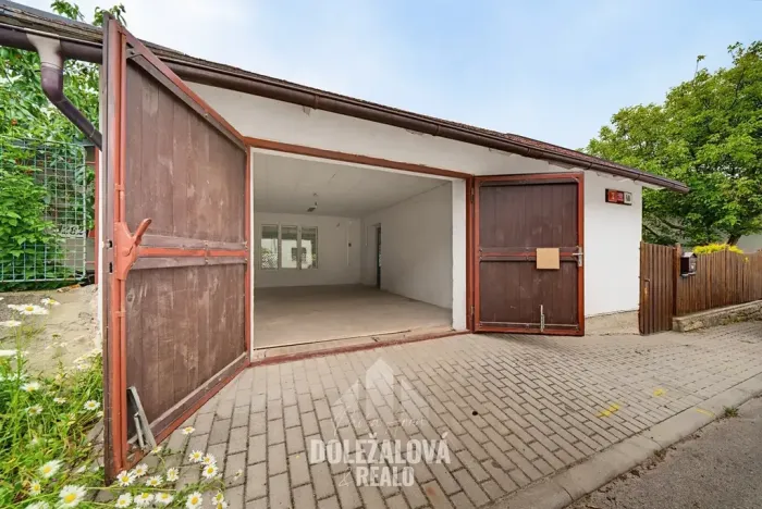 Prodej garáže, Batelov, 48 m2