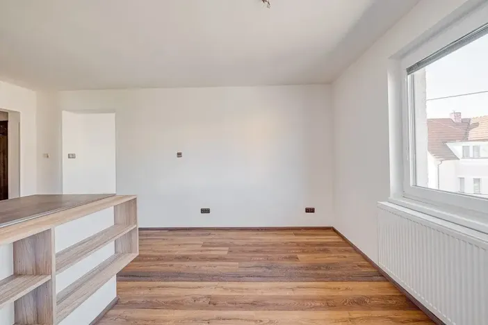 Dražba bytu 4+kk, Úvaly, Kollárova, 94 m2