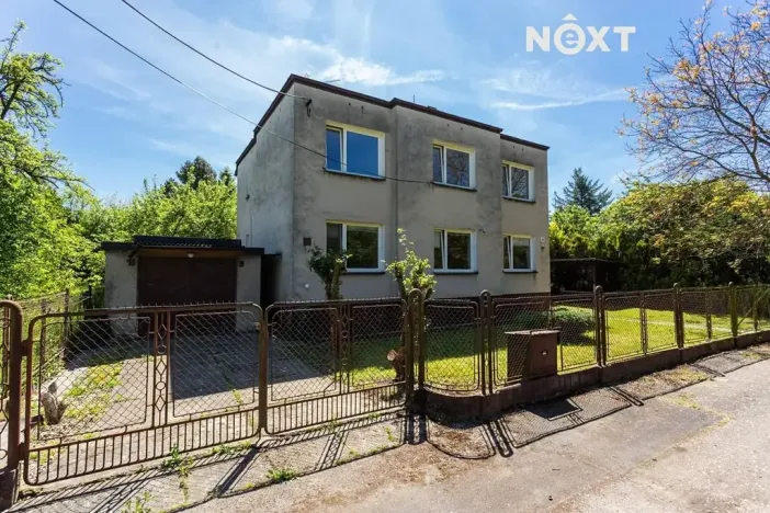 Prodej rodinného domu, Karviná, nám. Ondry Foltýna, 180 m2