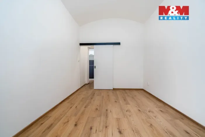Prodej bytu 2+1, Praha - Dejvice, Kafkova, 43 m2
