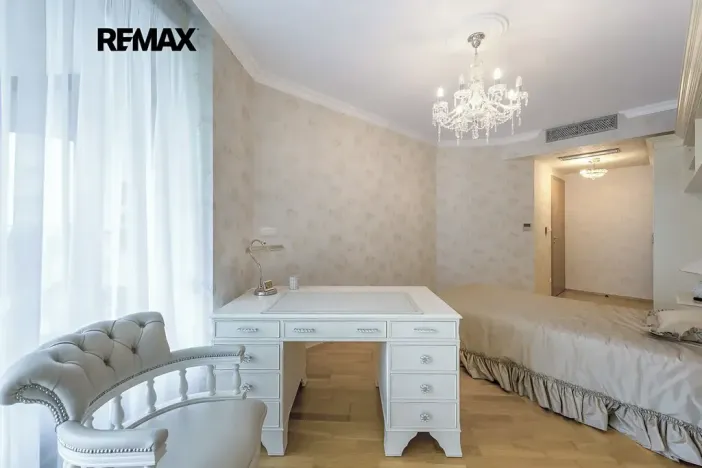 Prodej bytu 4+kk, Praha - Žižkov, Ke kapslovně, 133 m2