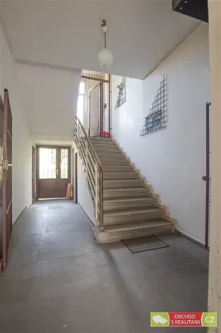 Prodej činžovního domu, Praha, U plynárny, 300 m2