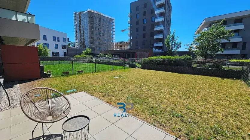 Pronájem bytu 1+kk, Praha - Hlubočepy, Novotného, 26 m2